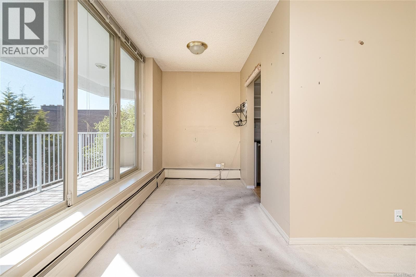 507 1148 Goodwin St, Victoria — photo 5