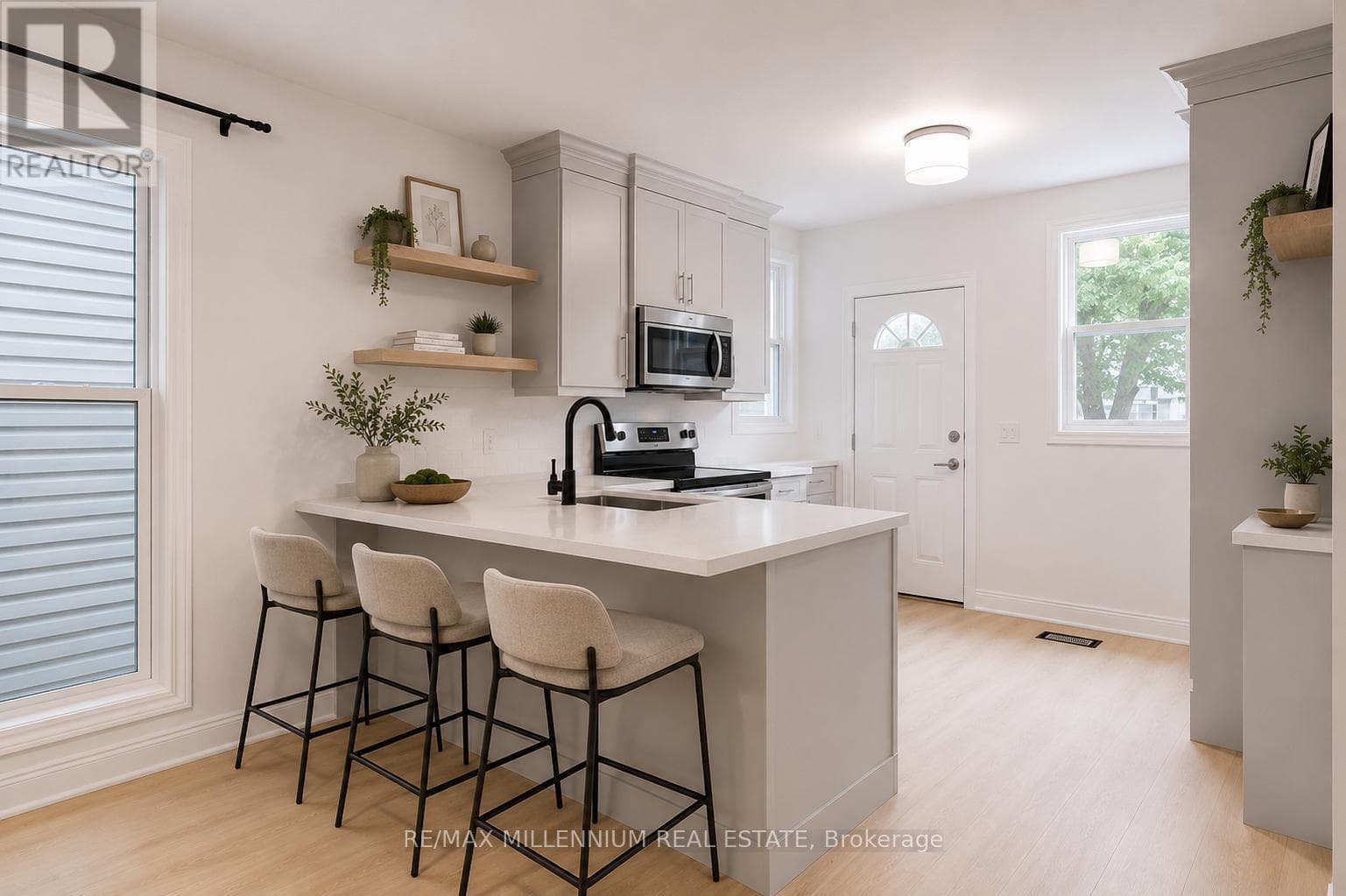 22 FRANCIS STREET, Toronto — photo 3