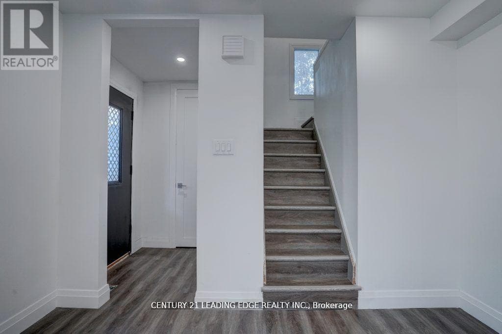 18 RITCHIE AVENUE, Toronto — photo 2