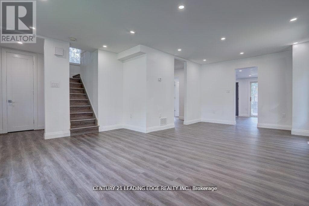 18 RITCHIE AVENUE, Toronto — photo 3