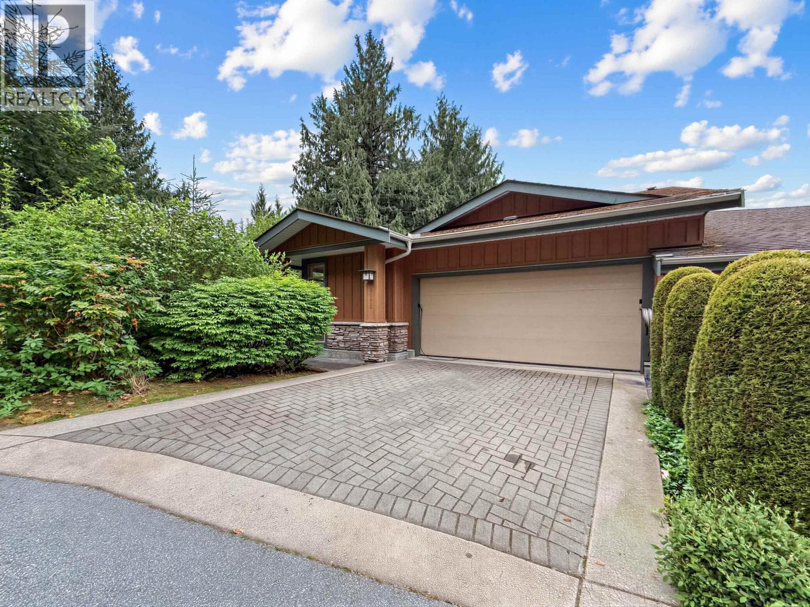8725 SEASCAPE DRIVE, Greater Vancouver — photo 2