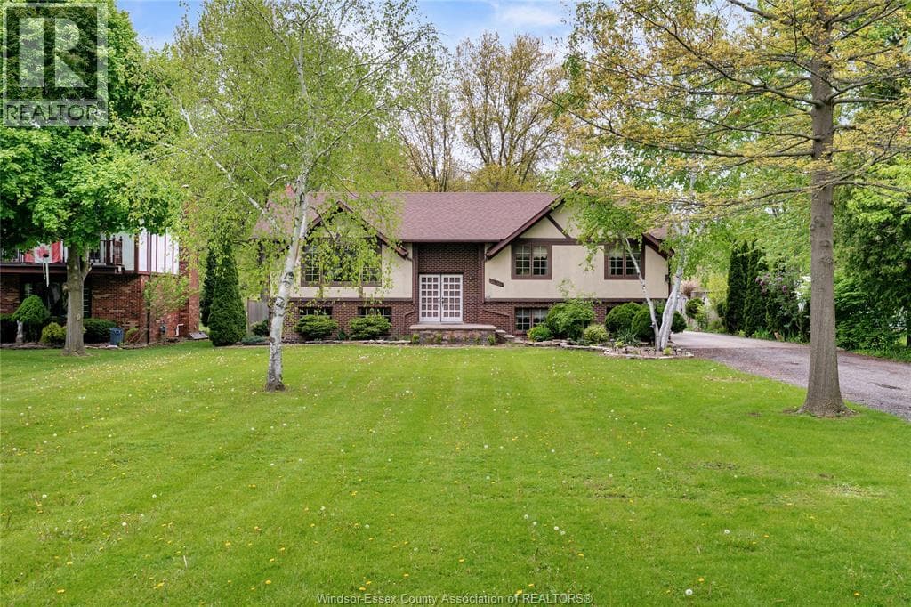 1156 Concession Rd 2 N in 