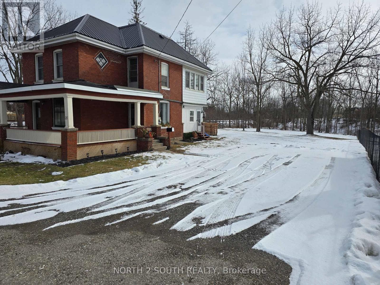 21 JOHNSON ROAD, Toronto — photo 2