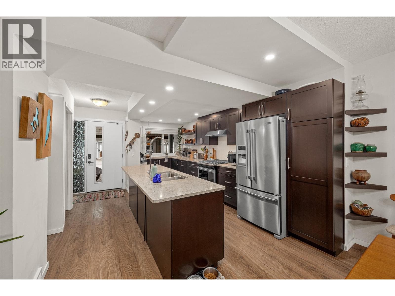 210 2125 BURTCH ROAD, Interior REALTORS® — photo 5