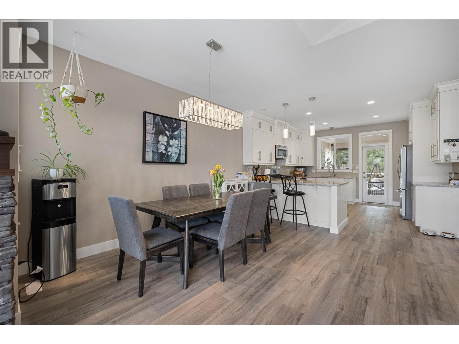 13272 Shoreline Drive, Interior REALTORS® — photo 5