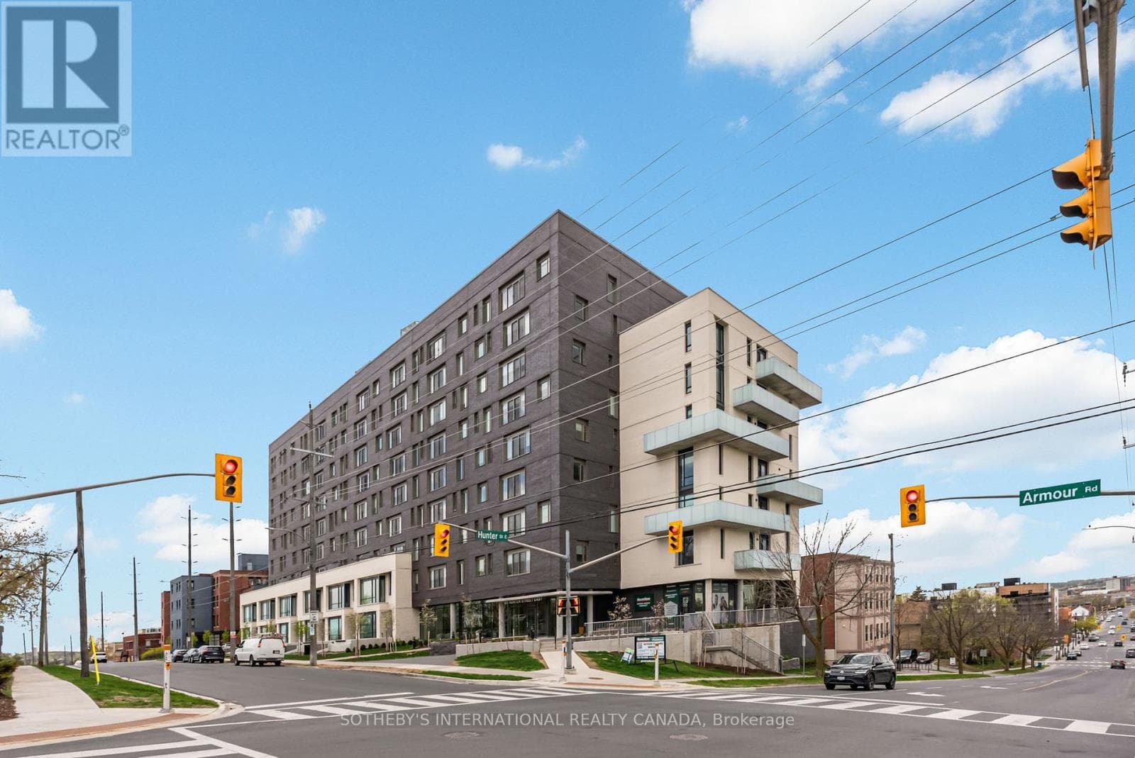 TH 105 - 195 HUNTER STREET E, Toronto — photo 5