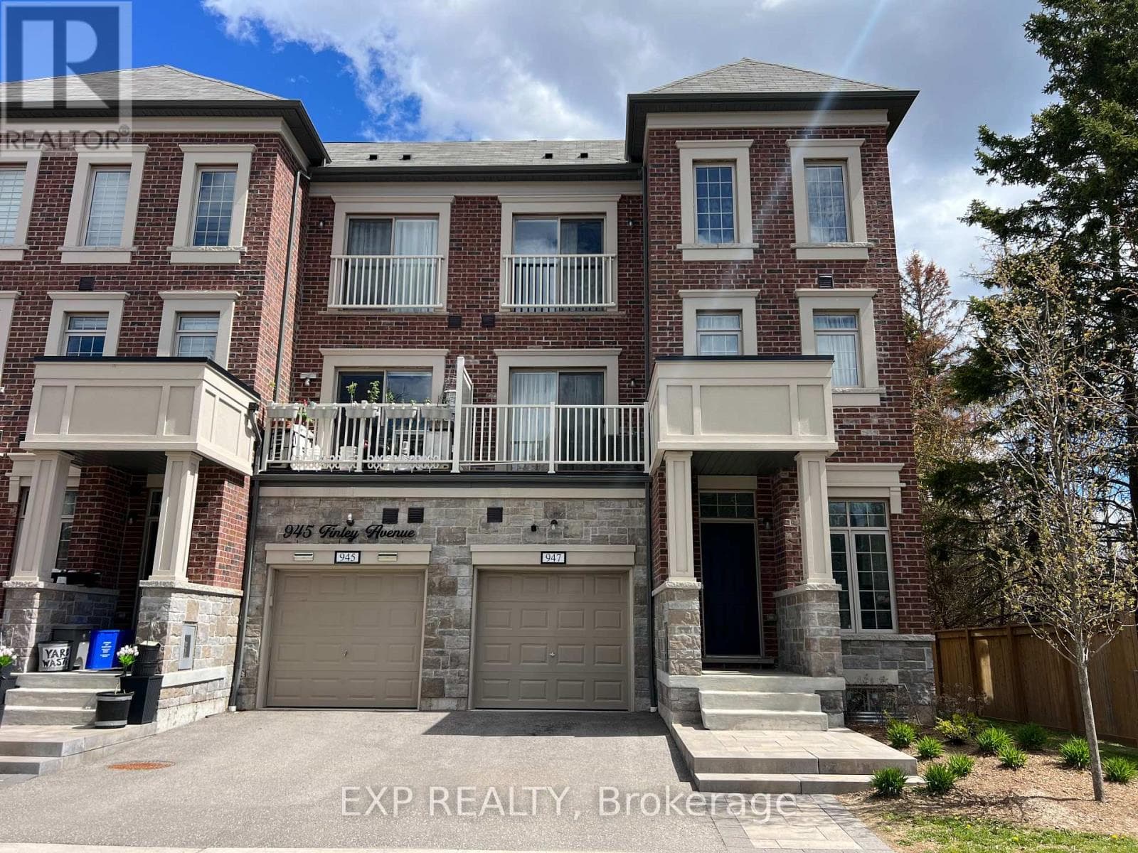 947 FINLEY AVENUE, Toronto — photo 2
