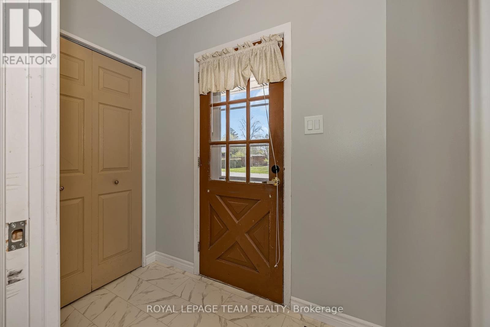 73 SOUTHPARK DRIVE, Ottawa — photo 4