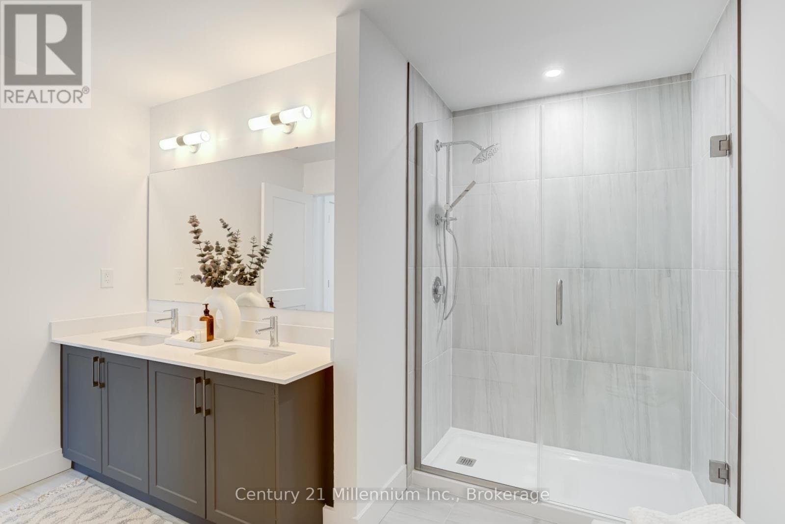310 - 4 KIMBERLY LANE, OnePoint — photo 5
