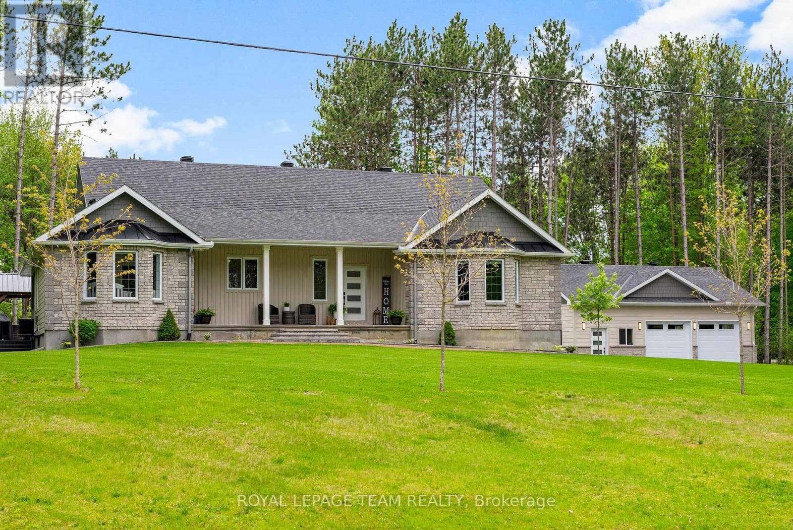 108 ROYAL TROON LANE in DUNROBIN