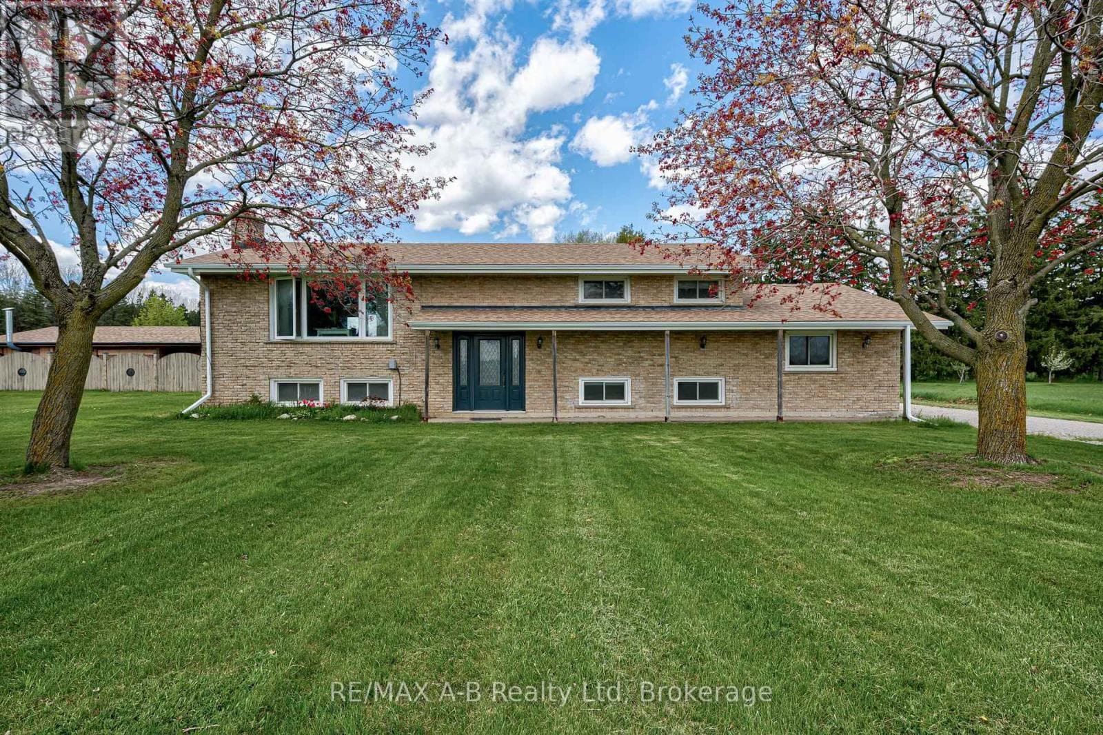 1241 - 1247 COLBORNE STREET W, OnePoint — photo 4