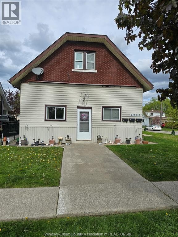 2296 CHANDLER Unit# 2, Windsor — photo 2