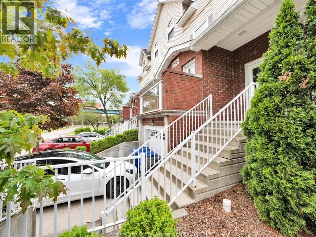 2929 DONNELLY STREET, Windsor — photo 3