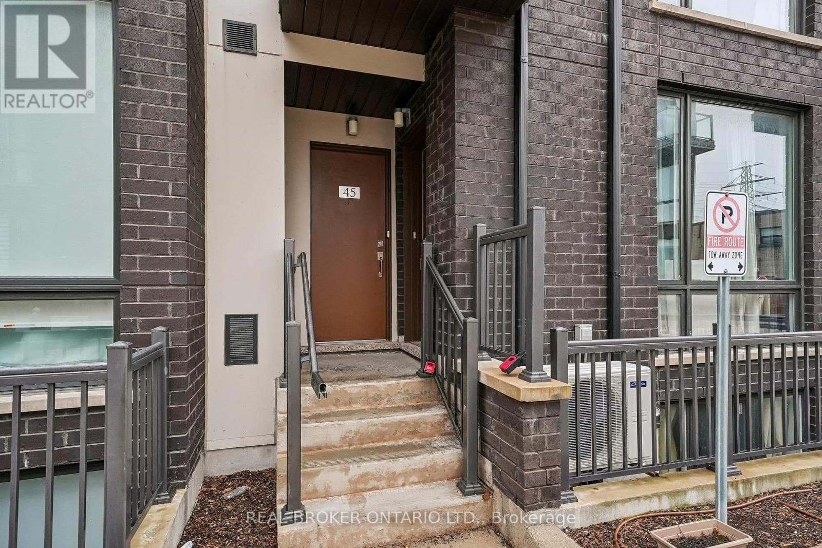46 - 26 FIELDWAY ROAD, Toronto — photo 3