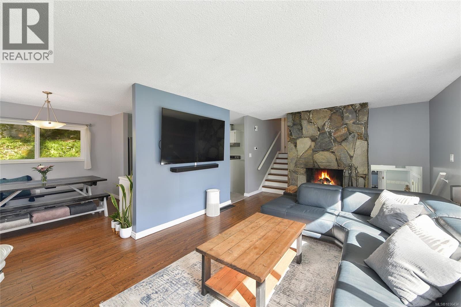 600 PHELPS Ave, Victoria — photo 5