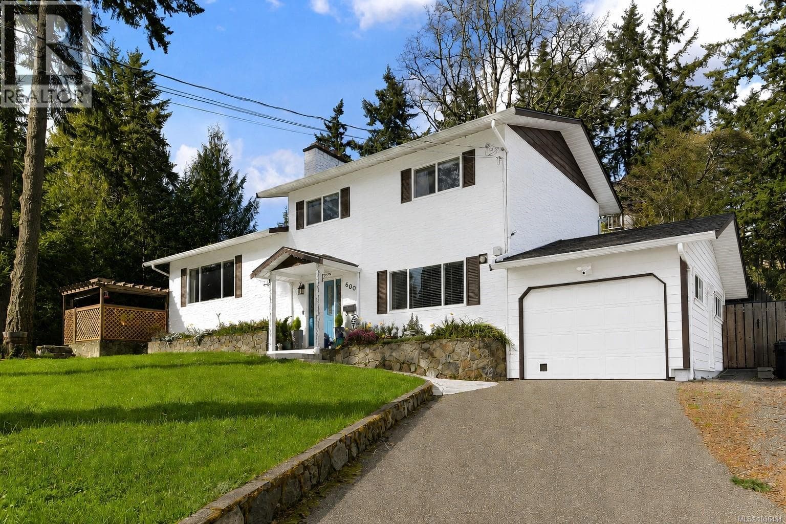 600 PHELPS Ave in TBD9