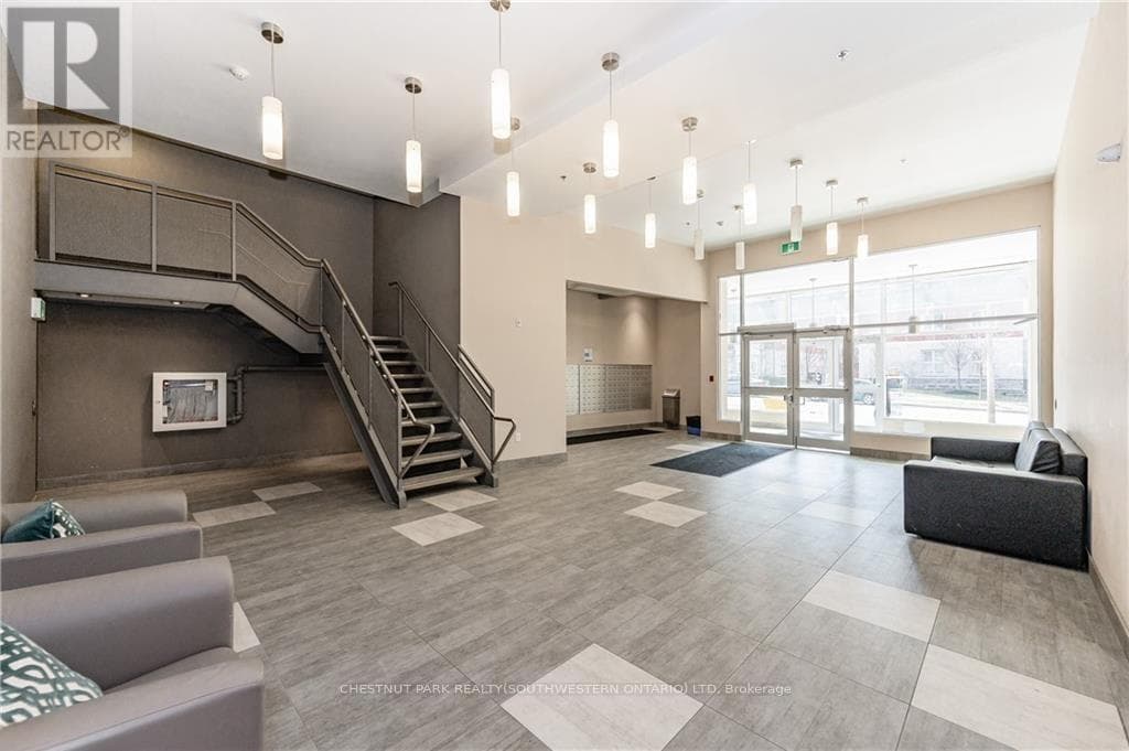 280 LESTER Street Unit# 202, Toronto — photo 5