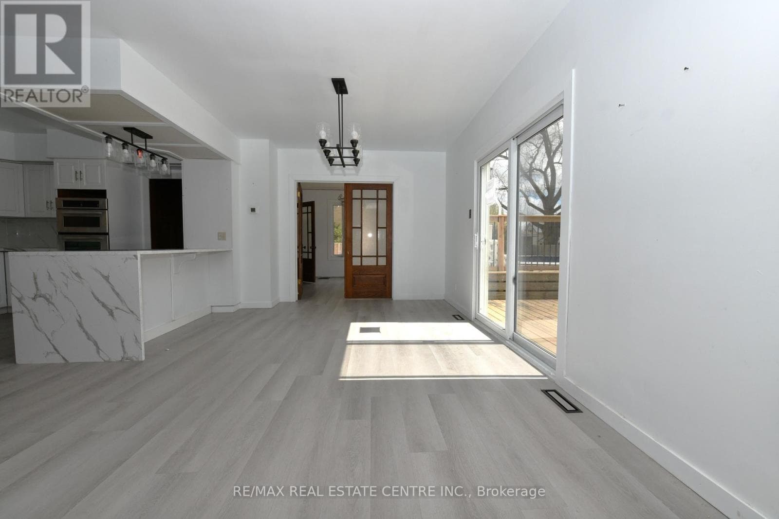 540 WELLINGTON Avenue S, Toronto — photo 4