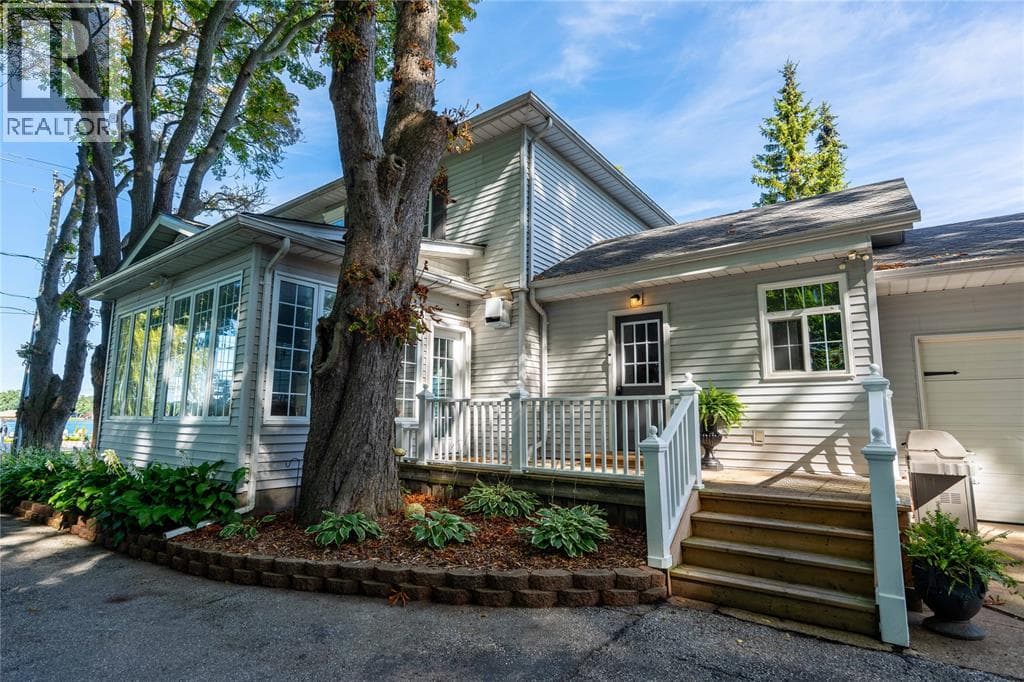 1738 ST CLAIR PARKWAY South, Sarnia — photo 4
