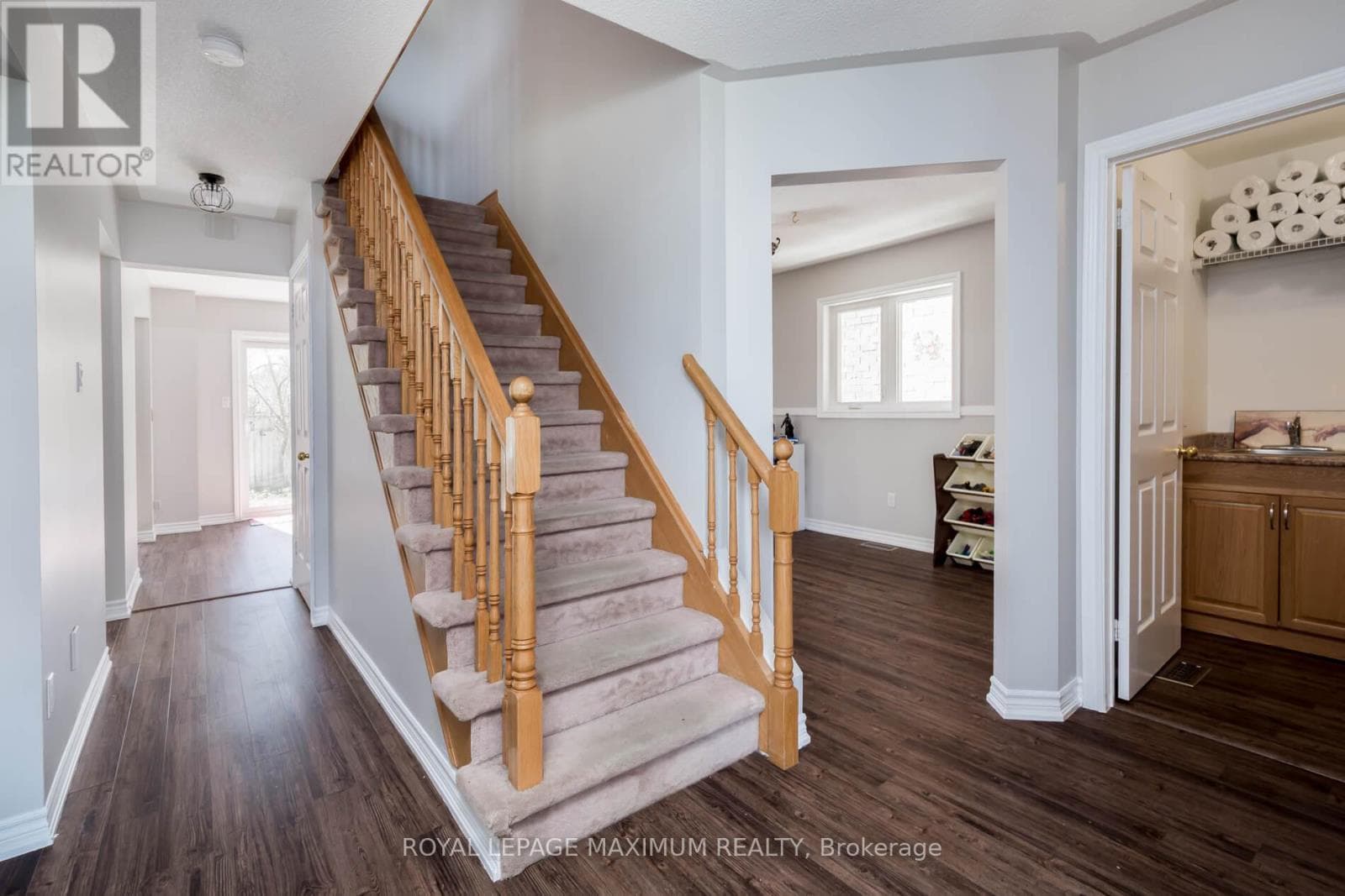 112 JORDAN DRIVE, Toronto — photo 5