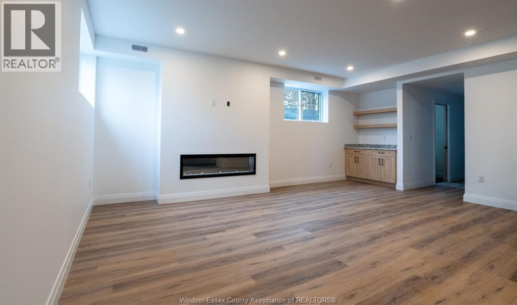 987 FORD BOULEVARD Unit# 2, Windsor — photo 2