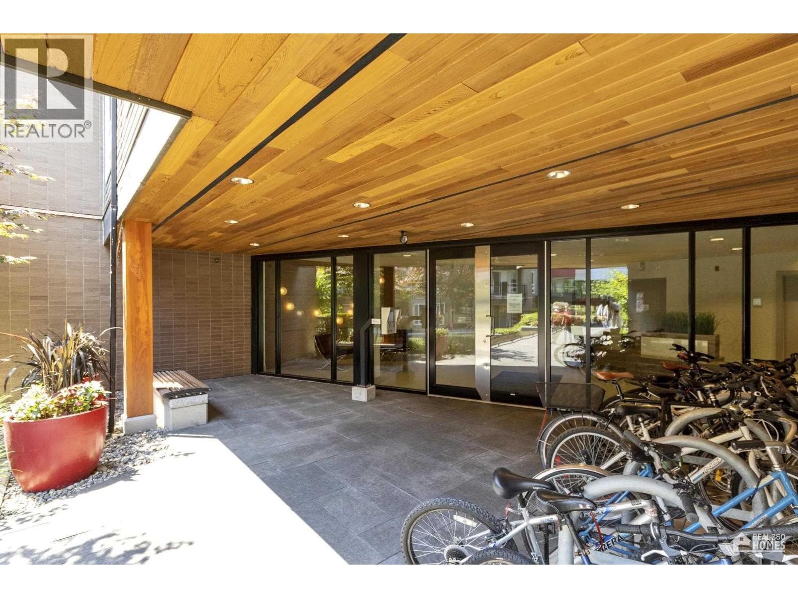 107 3462 ROSS DRIVE, Greater Vancouver — photo 2