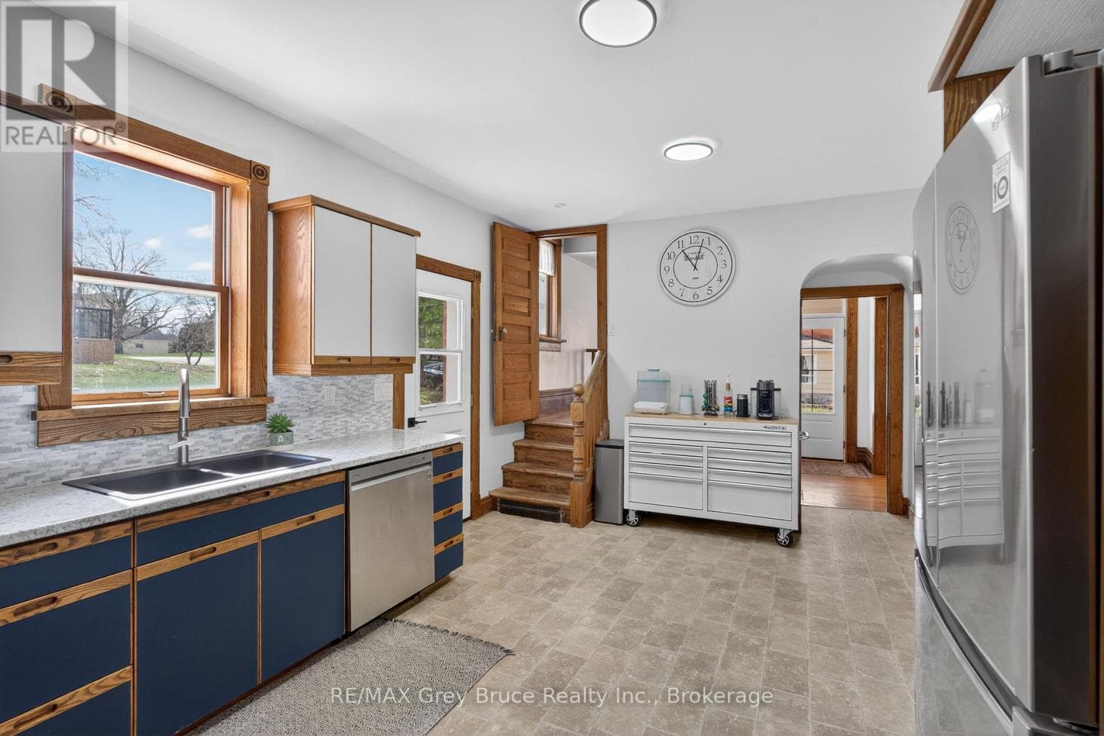 131 2ND AVENUE NORTHWEST, OnePoint — photo 3