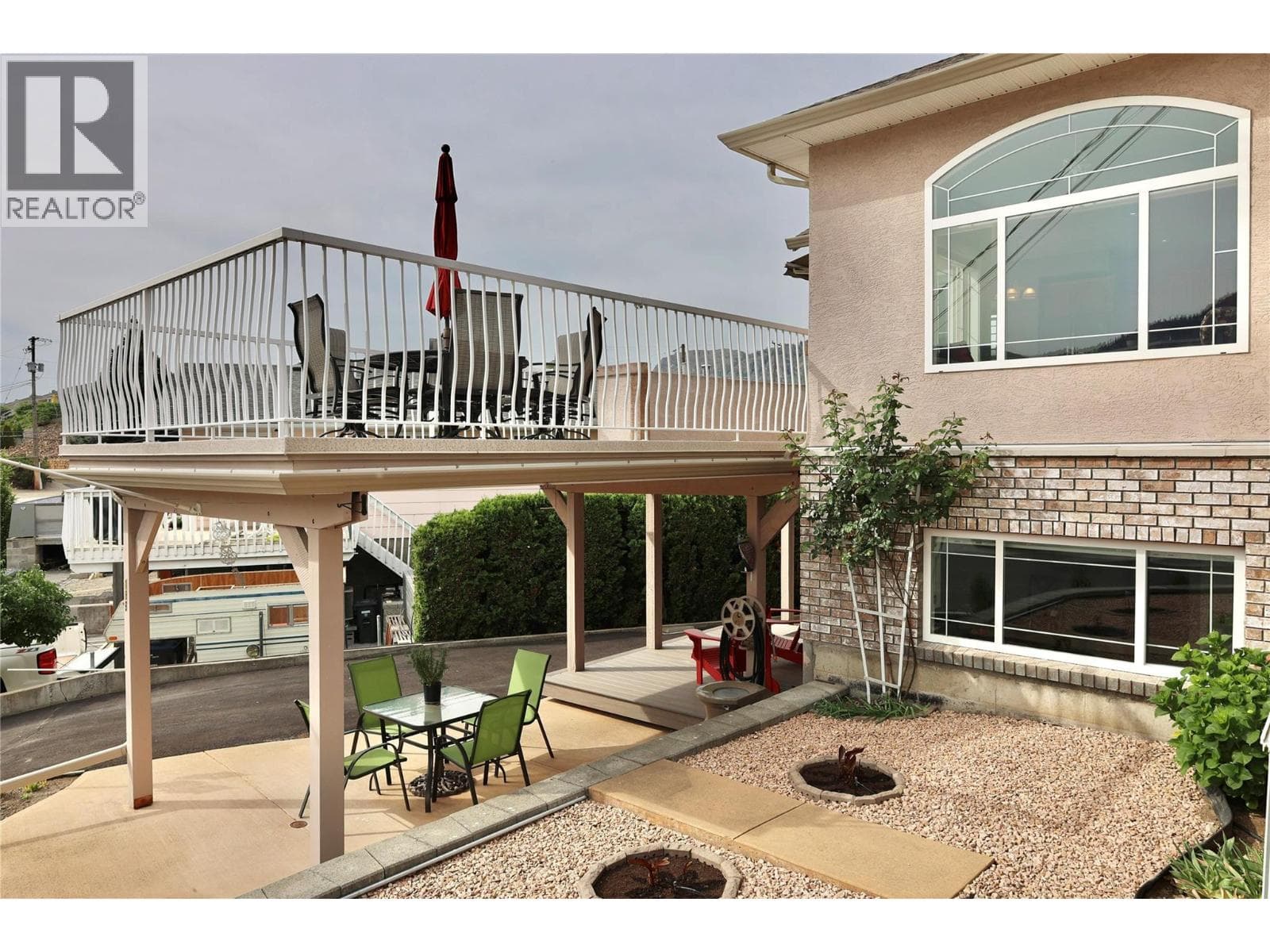 18 Magnolia Place, Interior REALTORS® — photo 4