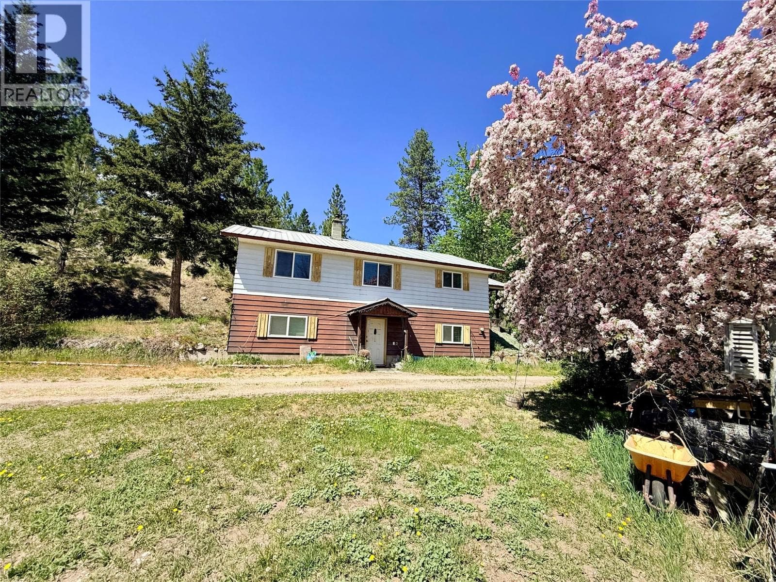 822 Belfort Road, Interior REALTORS® — photo 2