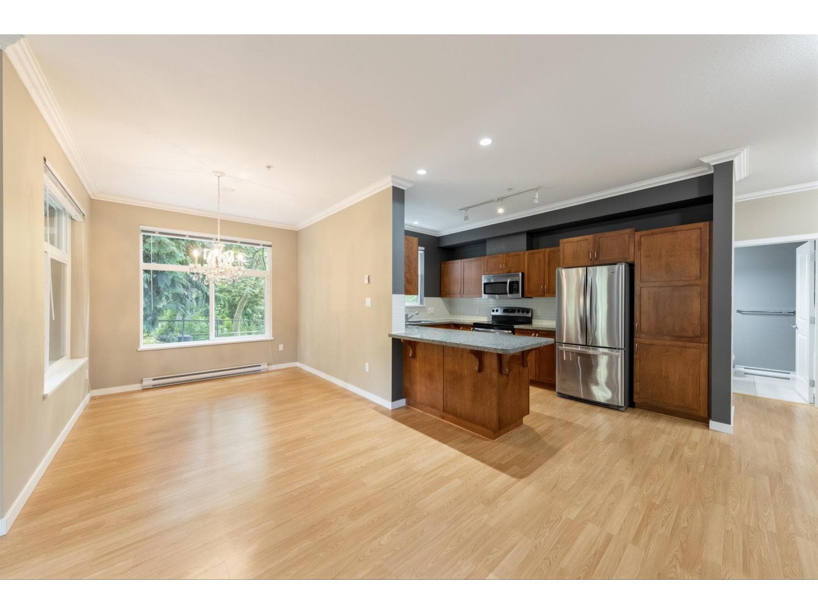 107 33338 E BOURQUIN CRESCENT, Fraser Valley — photo 4