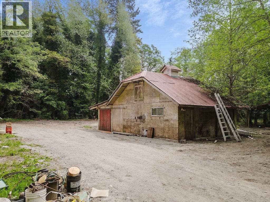 1575 BURTON ROAD, Greater Vancouver — photo 2