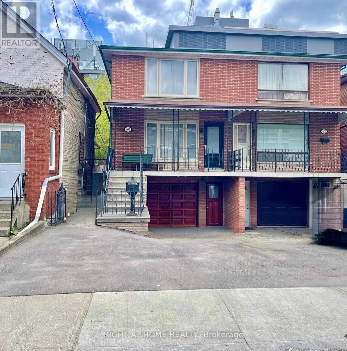 40 BELLEVUE AVENUE in Kensington-Chinatown