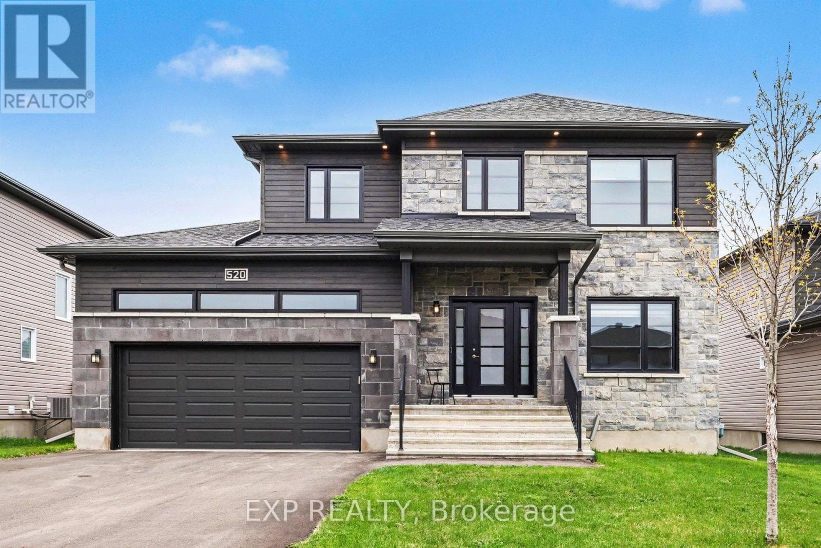 520 LUCENT STREET, Ottawa — photo 2