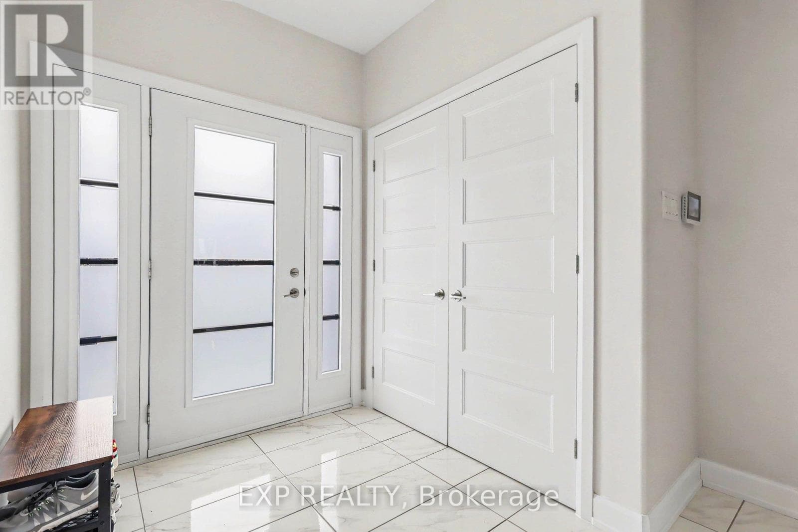 520 LUCENT STREET, Ottawa — photo 3