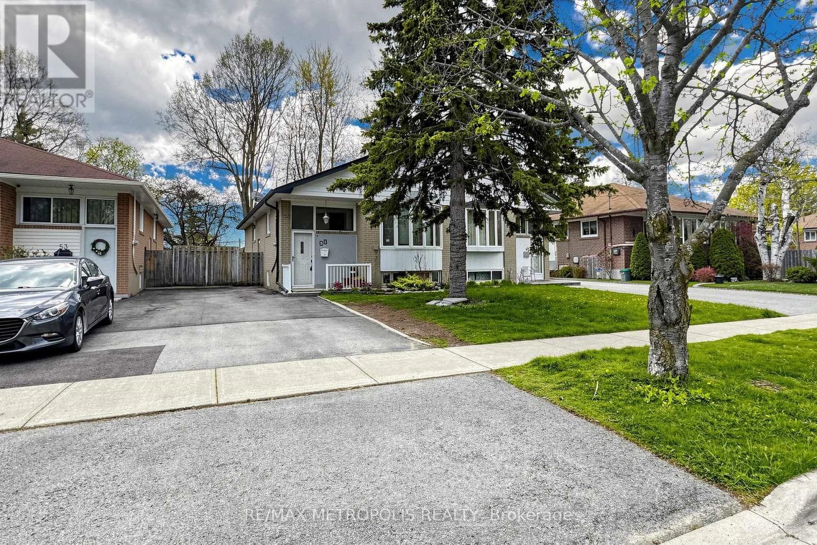 51 GREYABBEY TRAIL in Guildwood