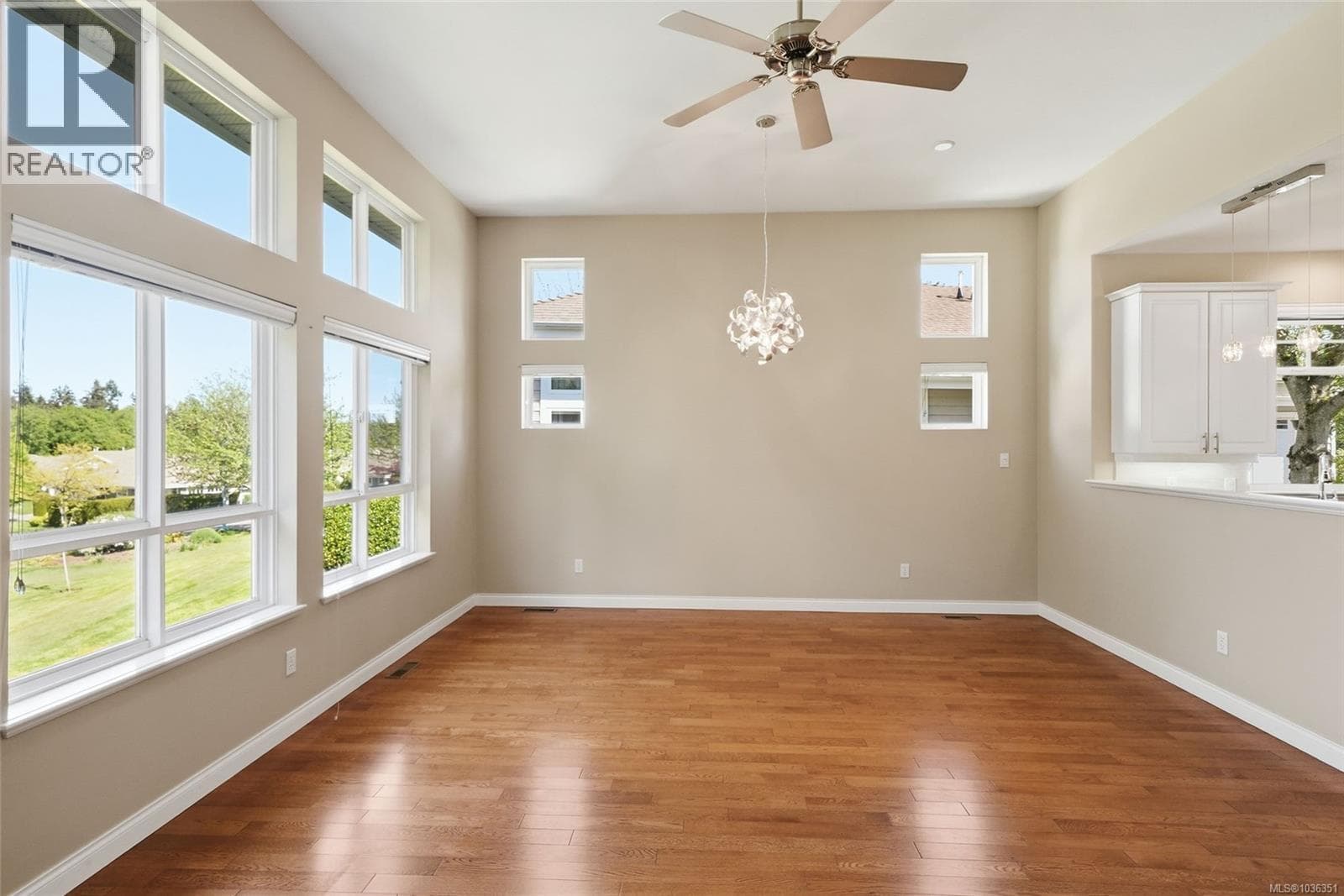 1369 Gabriola Dr, Vancouver Island — photo 5