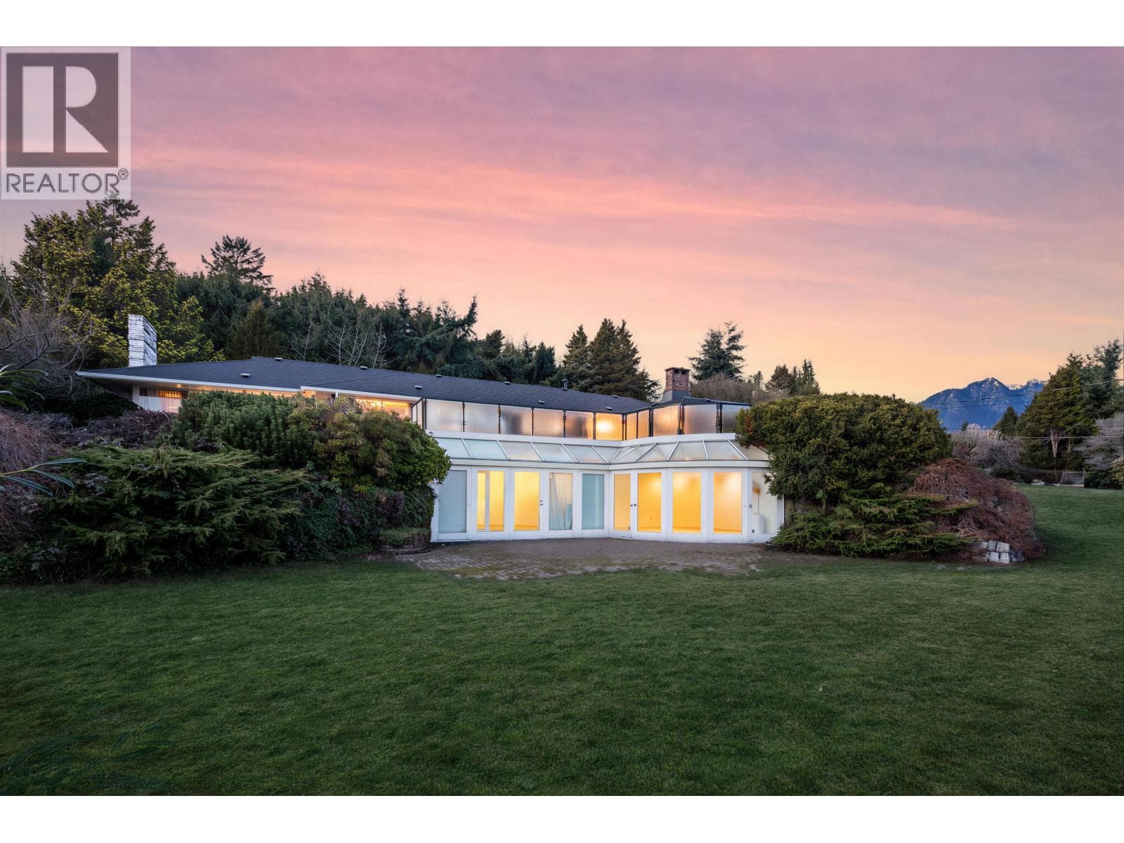 875 EYREMOUNT DRIVE, Greater Vancouver — photo 5
