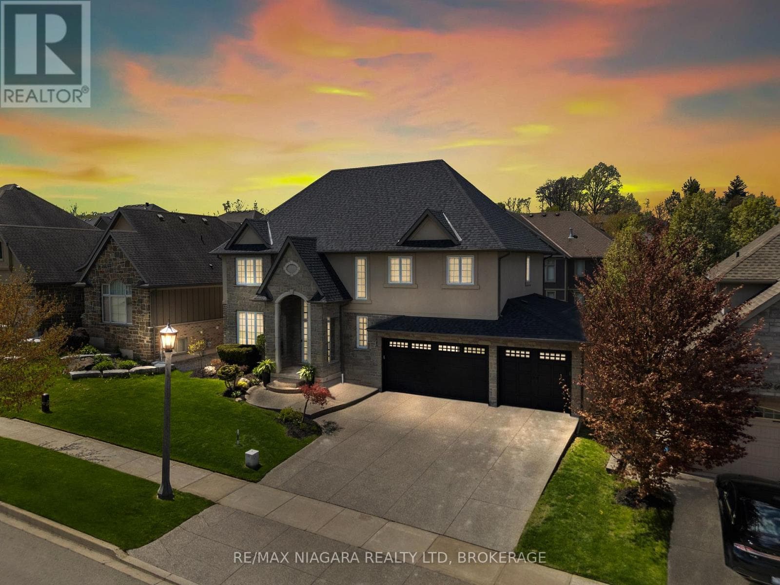 24 RED HAVEN DRIVE, Niagara — photo 2