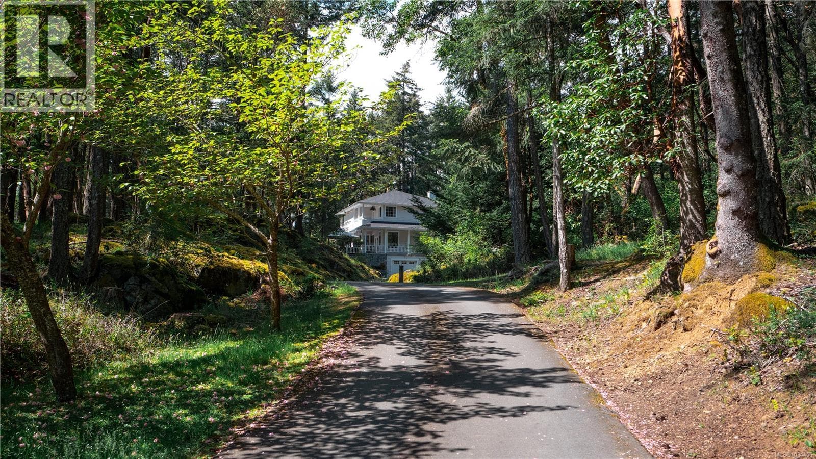 636 Stewart Mountain Rd, Victoria — photo 4