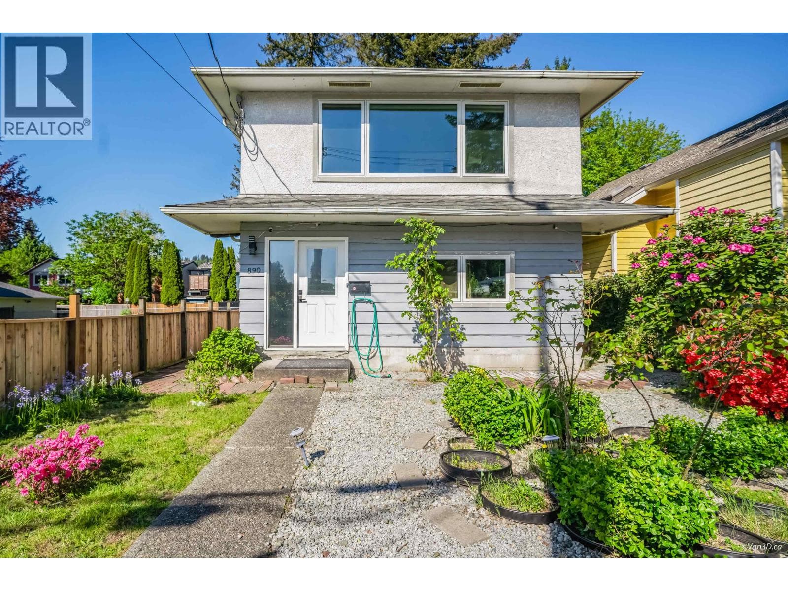 890 WESTWOOD STREET, Greater Vancouver — photo 2