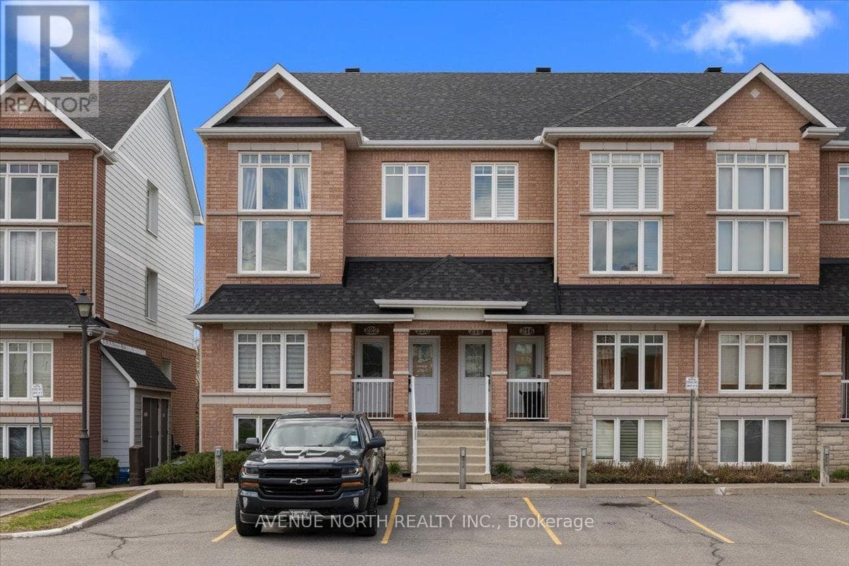 25 - 220 TIVOLI PRIVATE in BORDEN FARM - FISHER GLEN