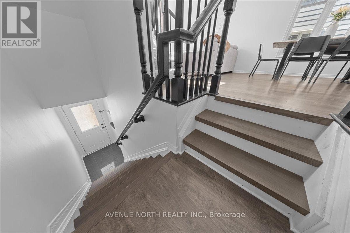 25 - 220 TIVOLI PRIVATE, Ottawa — photo 2