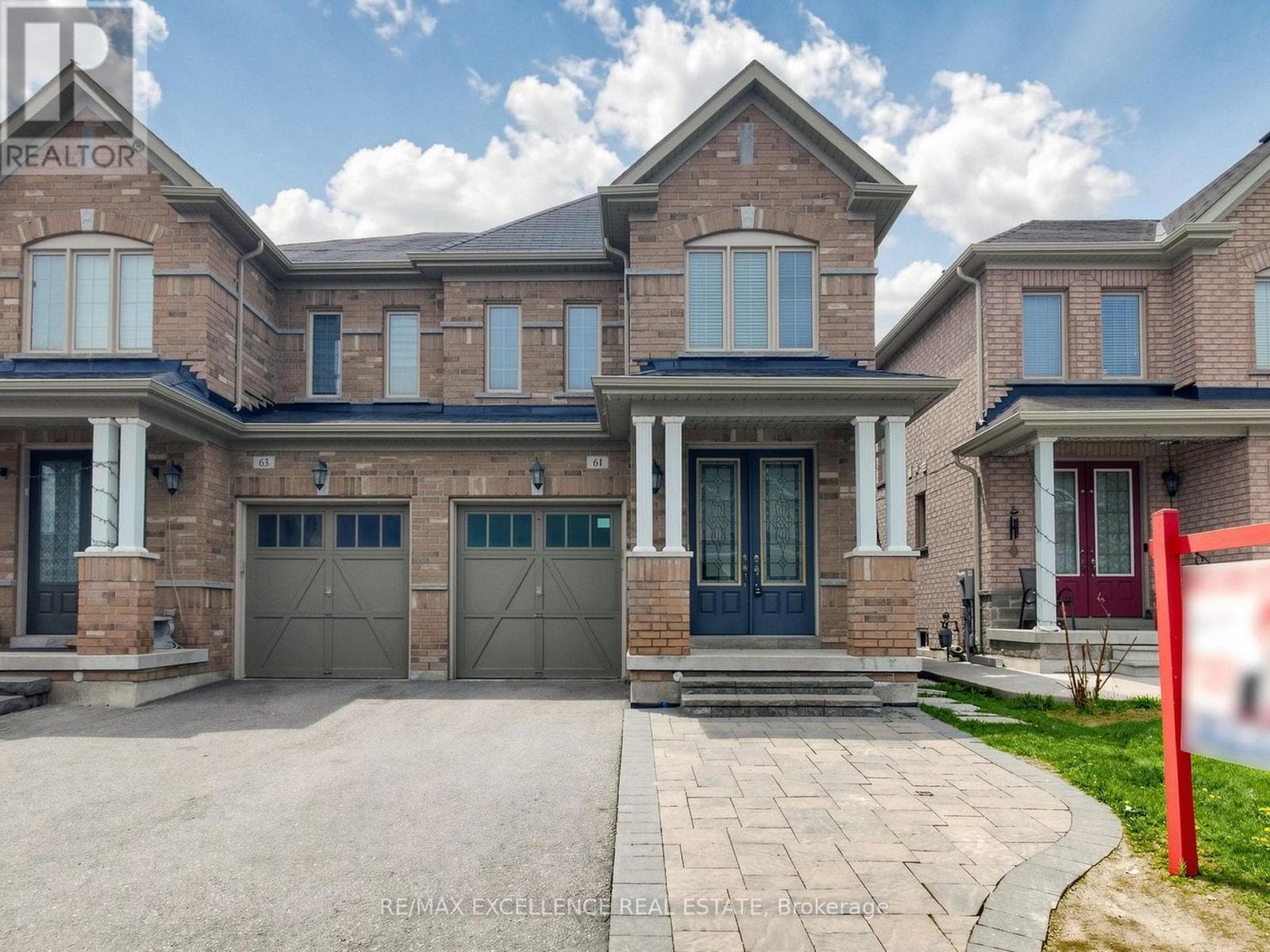 61 CAMPWOOD CRESCENT in EBENEZER EAST