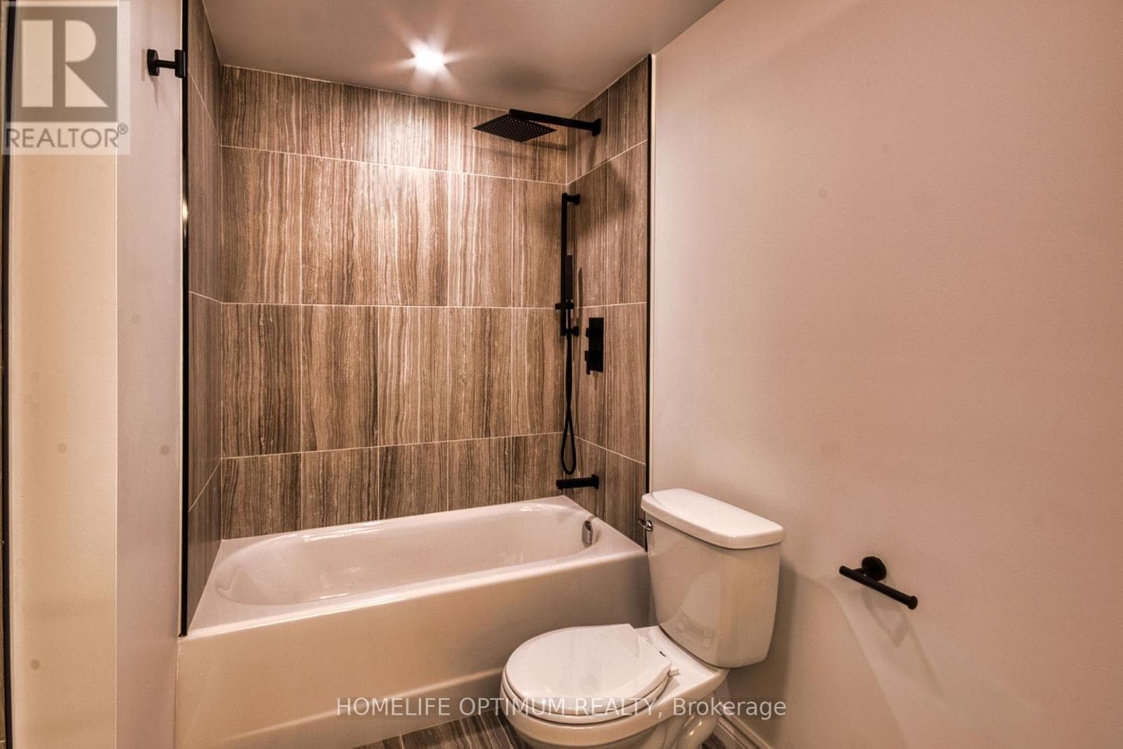 101 - 6 SUNCREST LANE, Toronto — photo 2