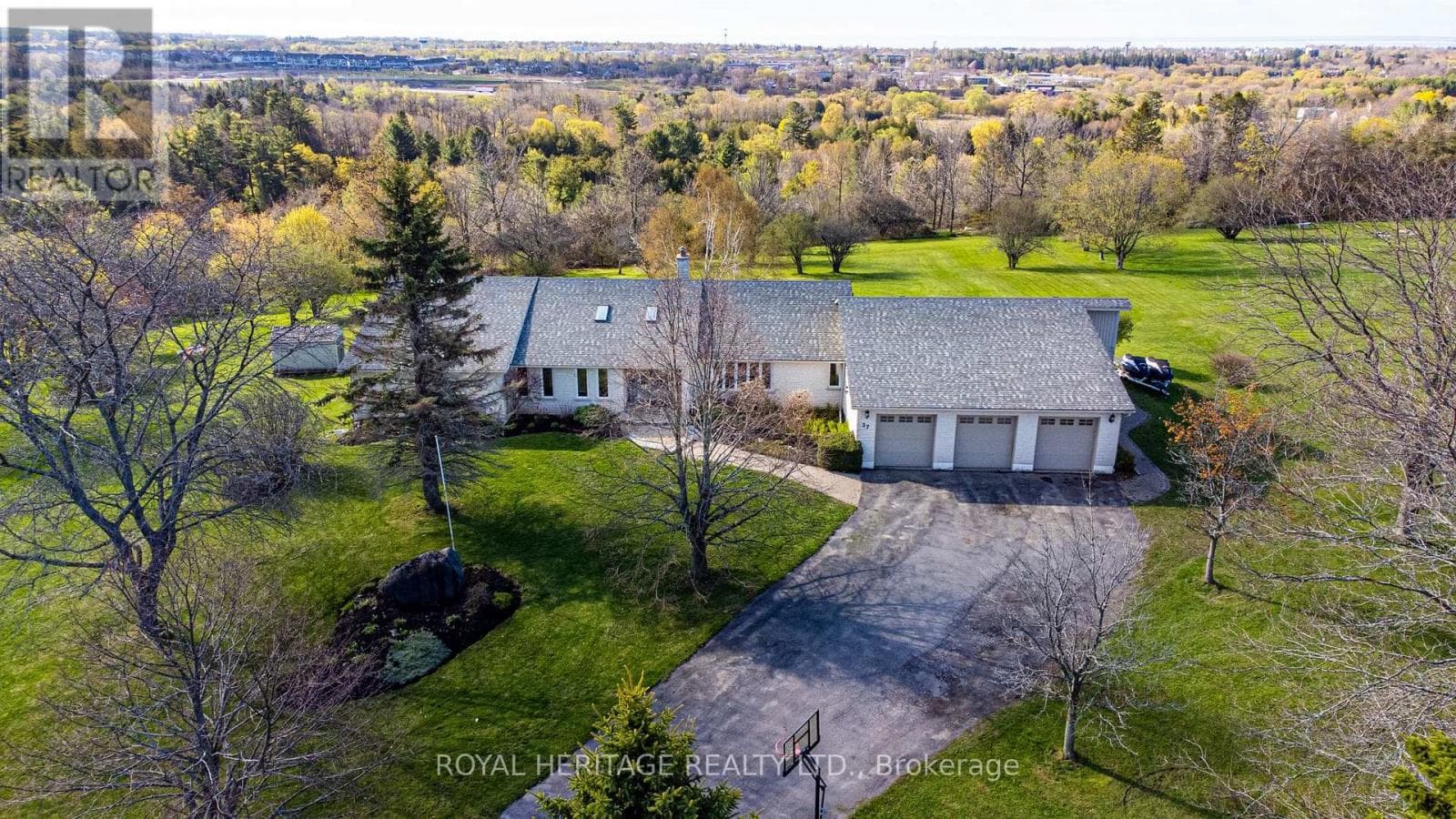 37 FOREST HILL DRIVE in 