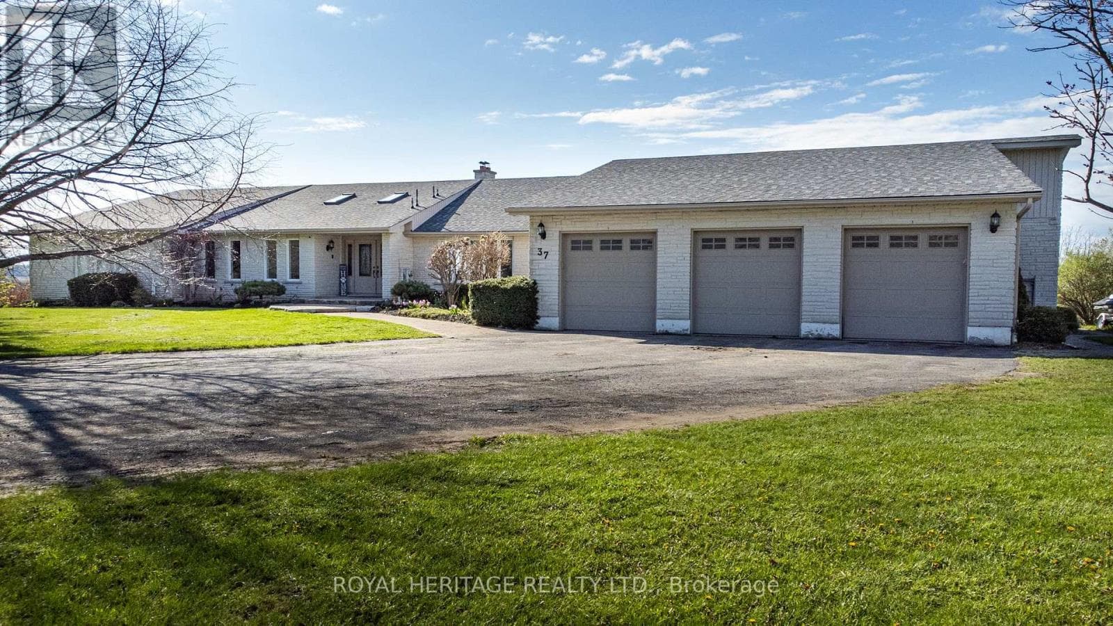 37 FOREST HILL DRIVE, Central Lakes — photo 3