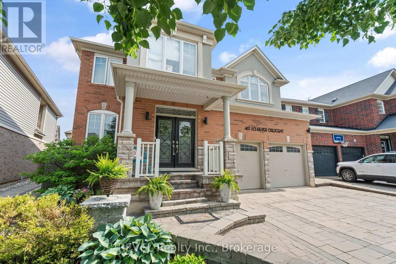 401 SCHREYER CRESCENT in Harrison