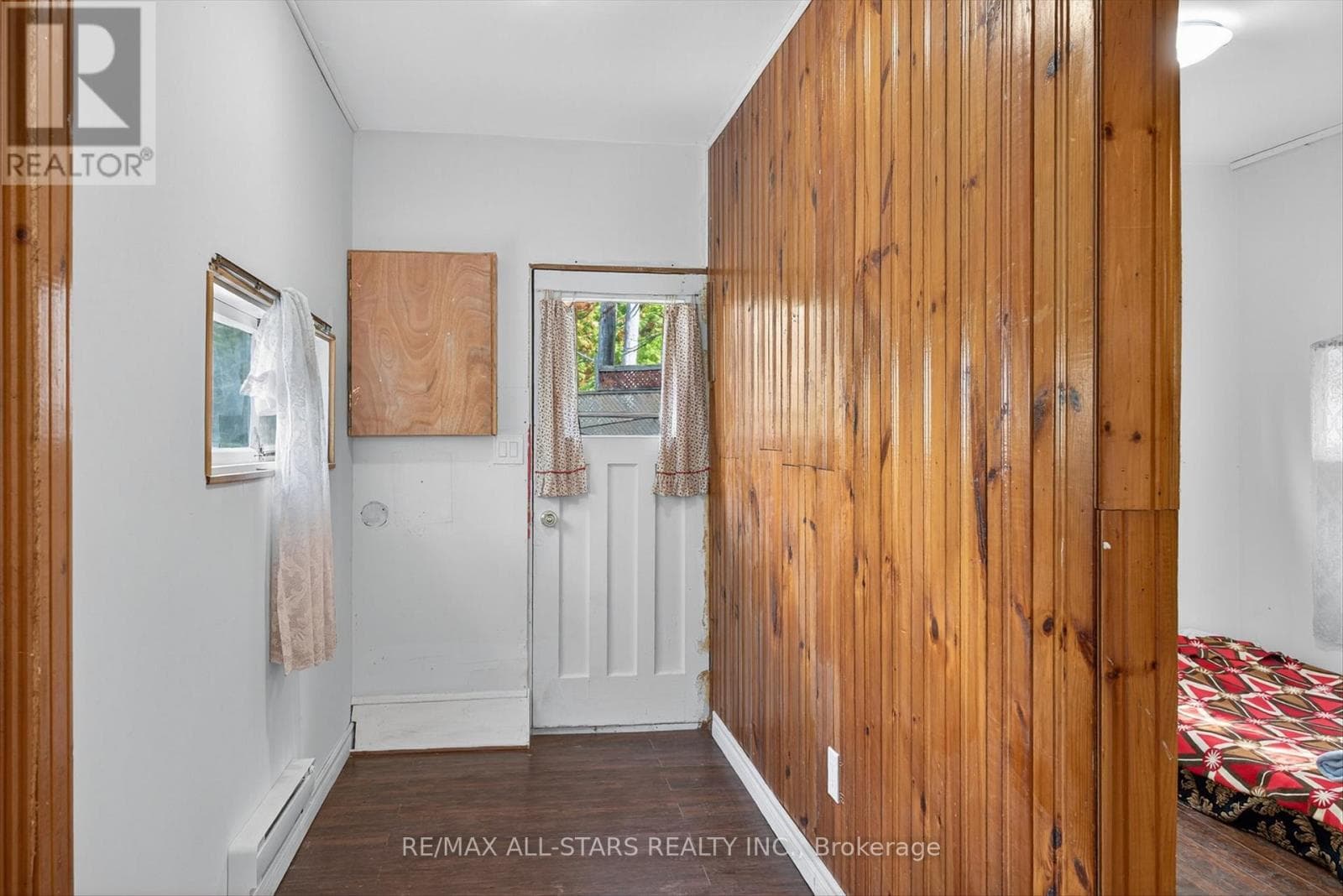 60 ELDER STREET, Central Lakes — photo 3