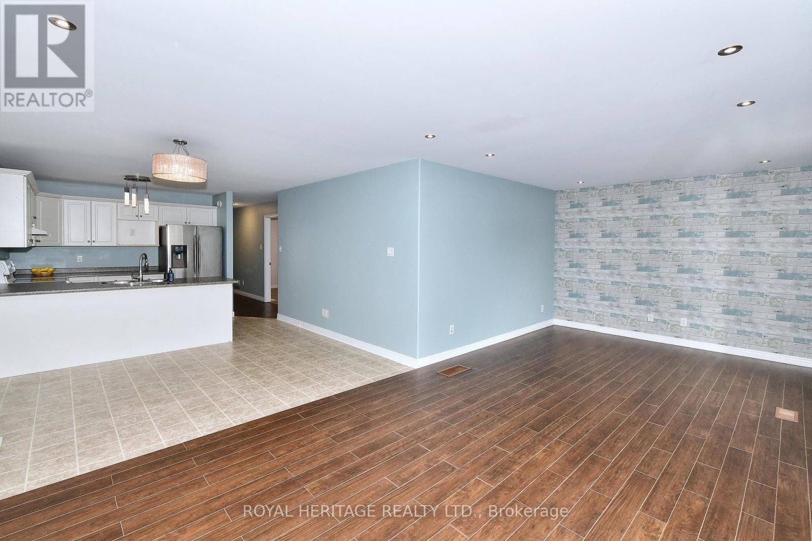 358 MIDDLEFIELD ROAD, Central Lakes — photo 4
