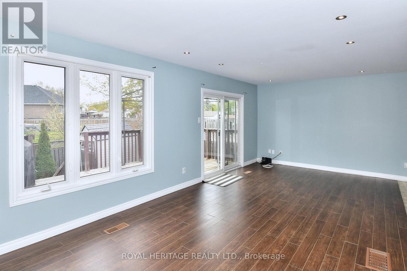 358 MIDDLEFIELD ROAD, Central Lakes — photo 5